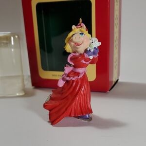 Vintage Carlton Cards "Miss Piggy's Waltz" Ornament